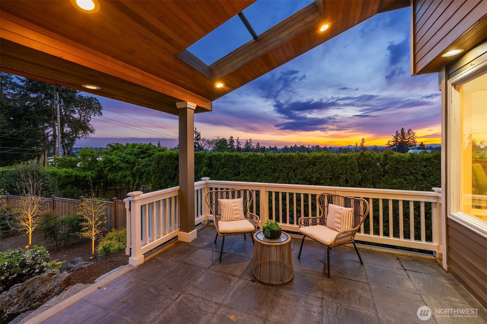 9359 Sunset Way , Bellevue, WA 98004