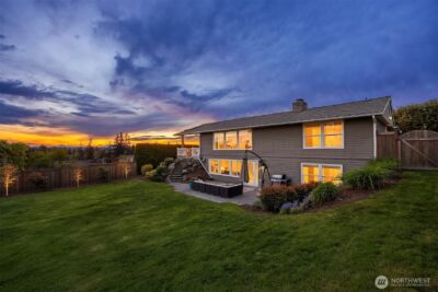 9359 Sunset Way , Bellevue, WA 98004 - Photo 36