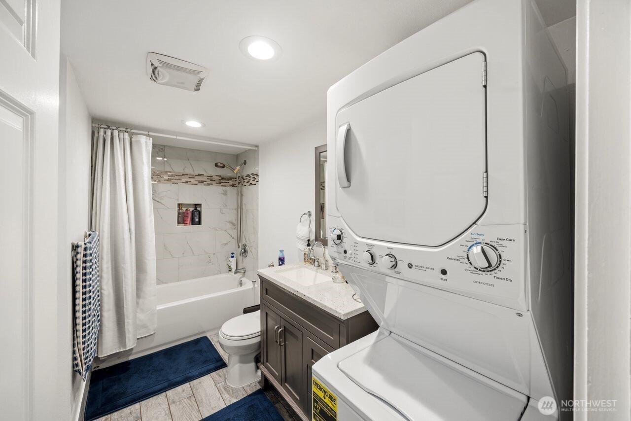 2127 N 149 Lane #1, Shoreline, WA 98133