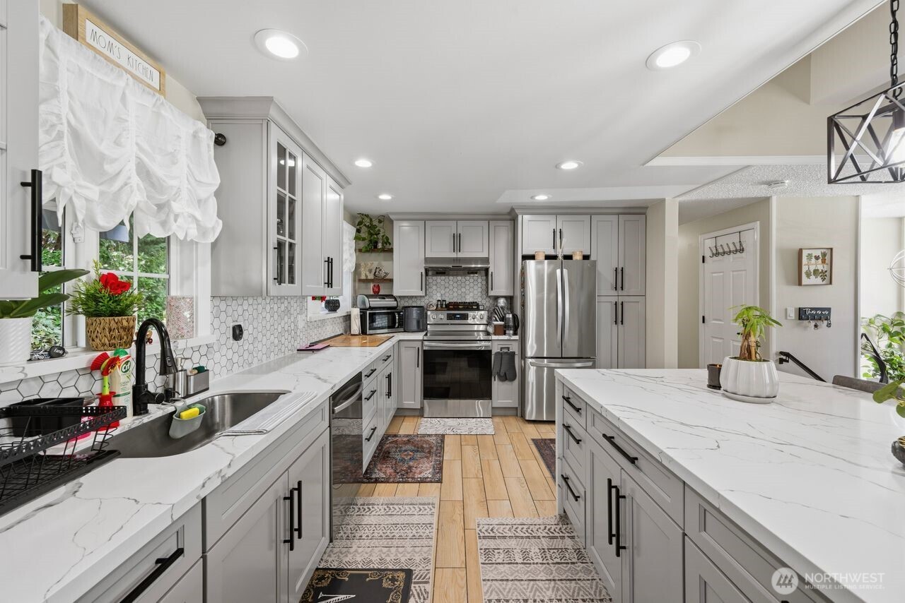 2127 N 149 Lane #1, Shoreline, WA 98133