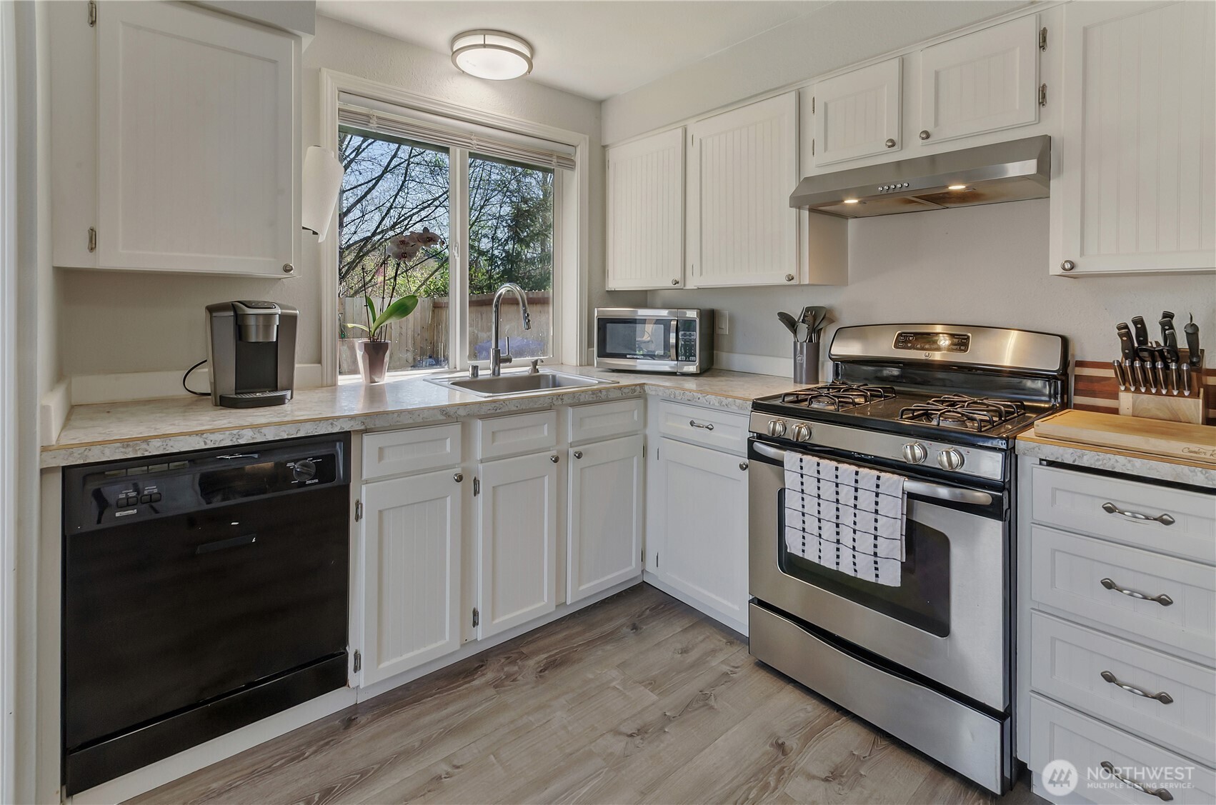 933 13th Street SW, Puyallup, WA 98371