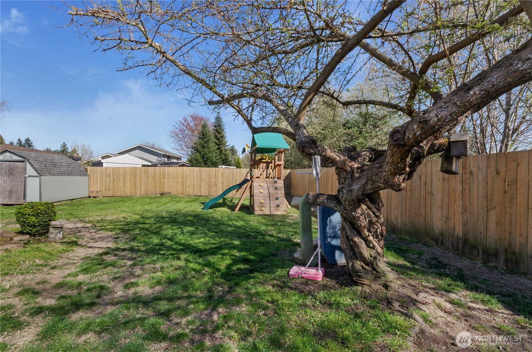 933 13th Street SW, Puyallup, WA 98371