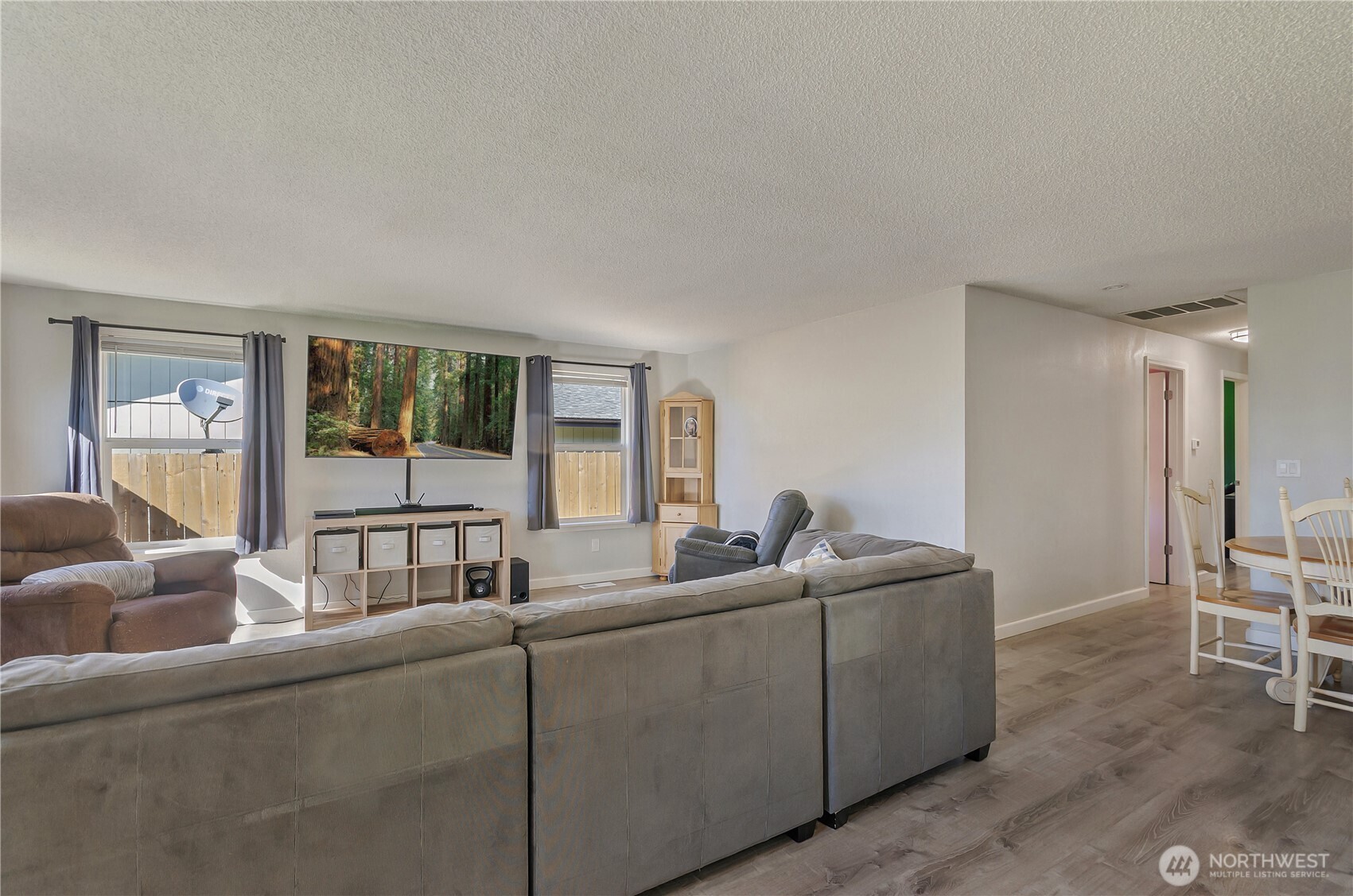 933 13th Street SW, Puyallup, WA 98371