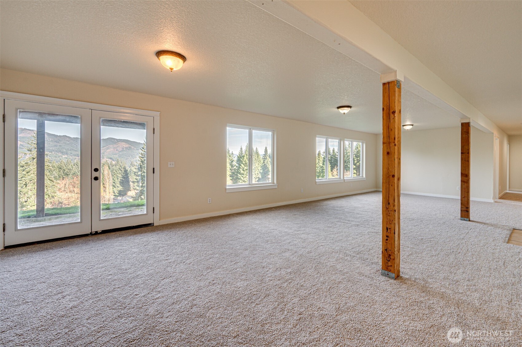 3900 NE 425th Street , Woodland, WA 98674