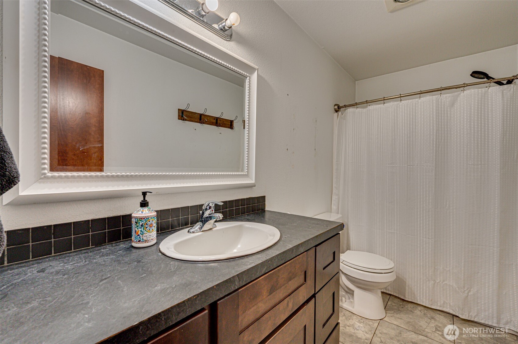 3900 NE 425th Street , Woodland, WA 98674
