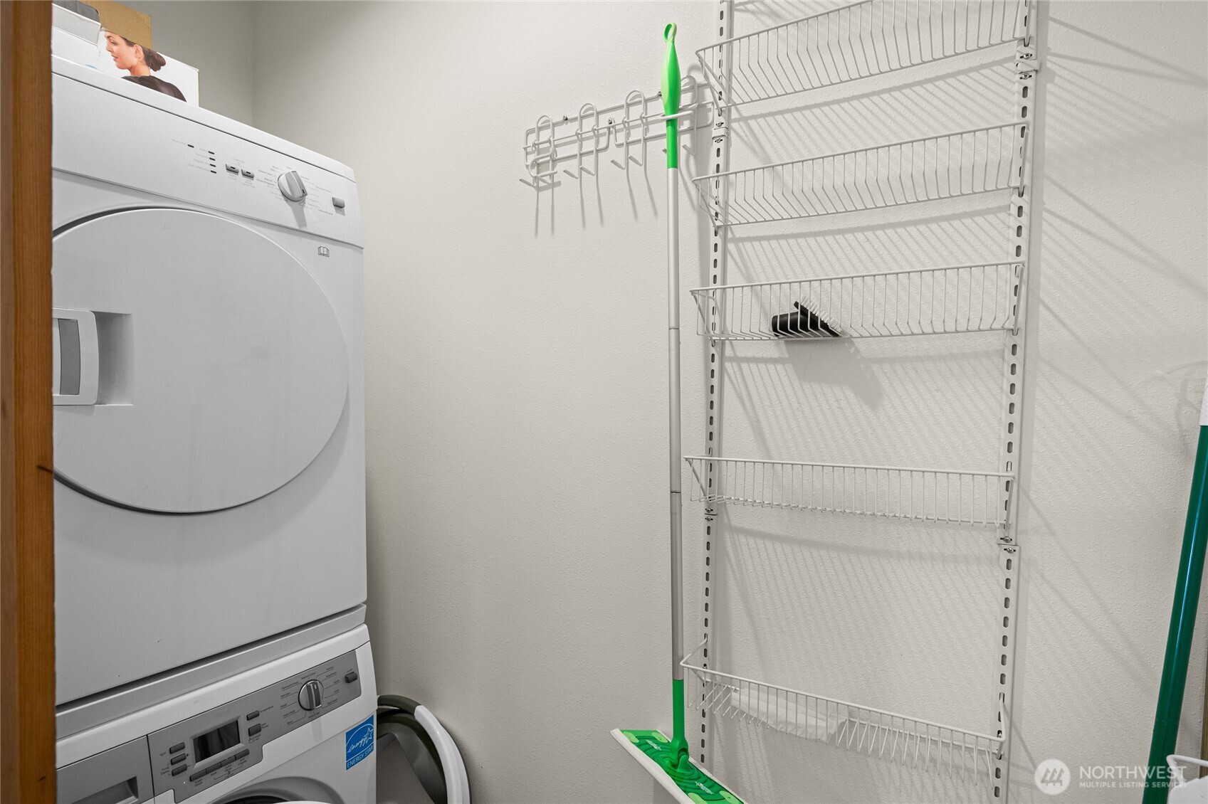 132 4th Street , Roslyn, WA 98941