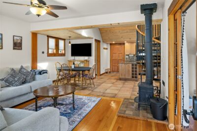 132 4th Street , Roslyn, WA 98941 - Photo 3