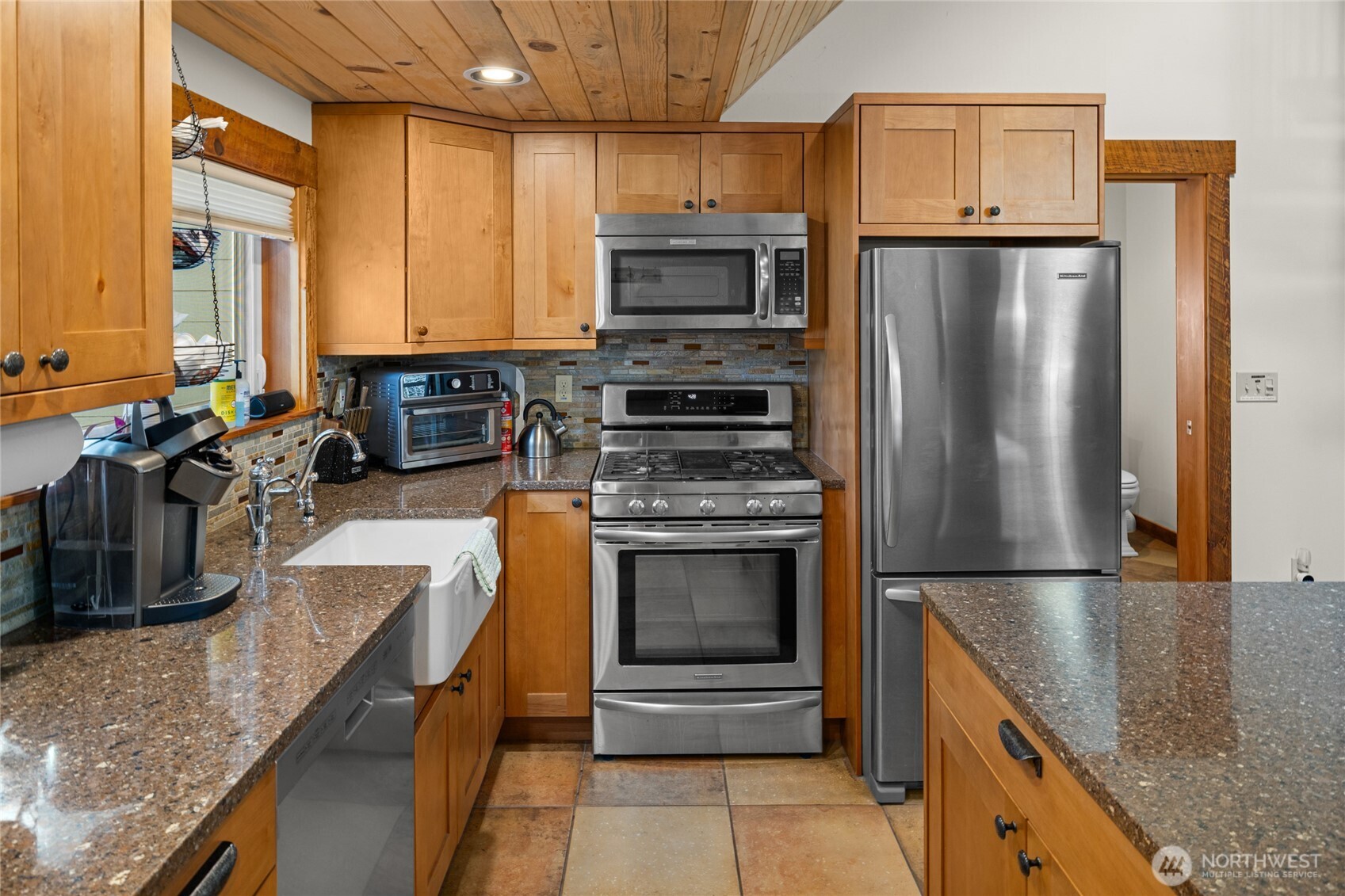 132 4th Street , Roslyn, WA 98941