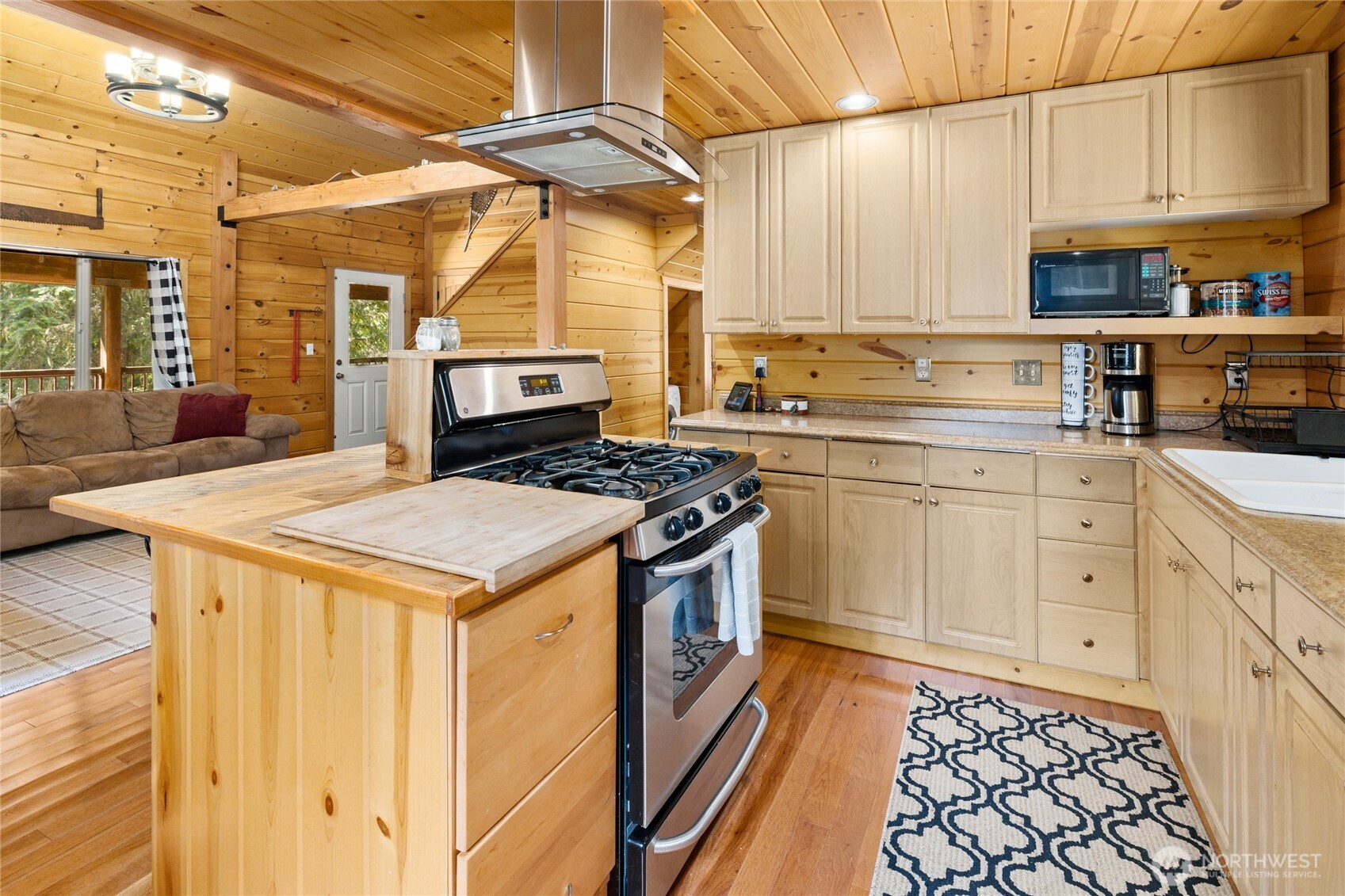 131 RR Spurs Road , Easton, WA 98925