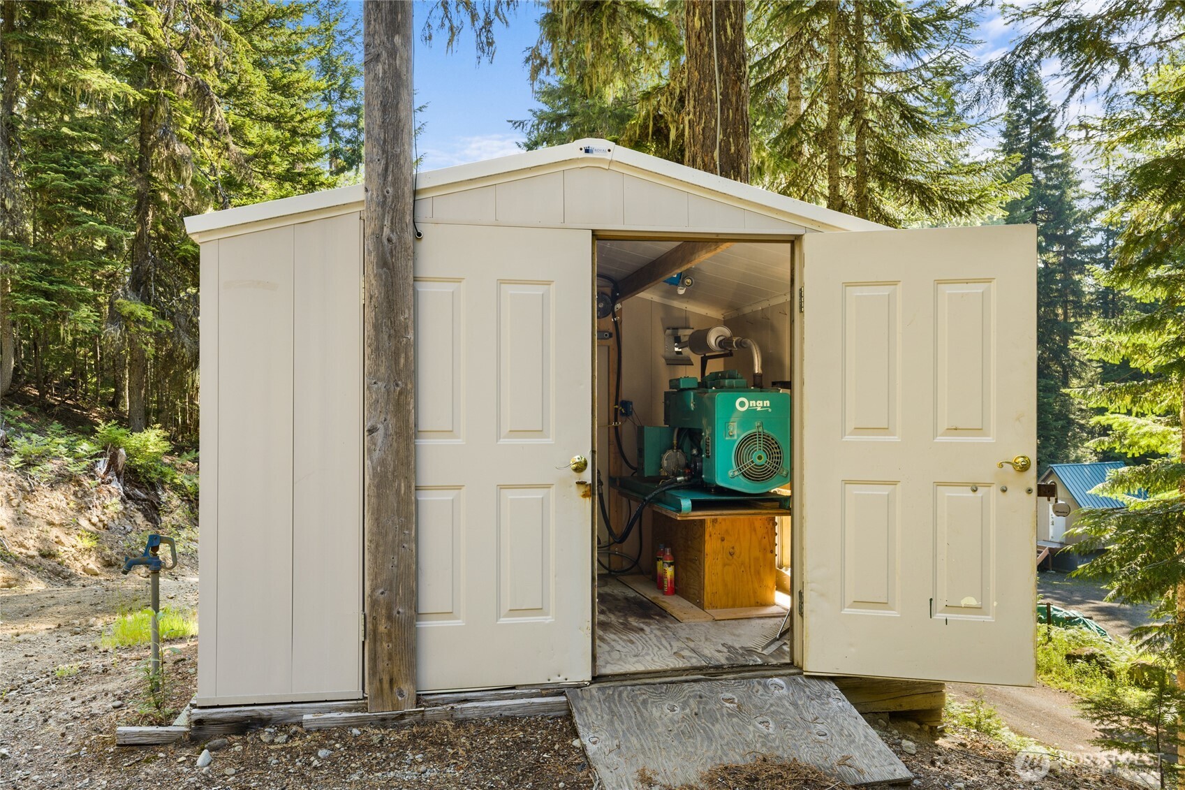 131 RR Spurs Road , Easton, WA 98925