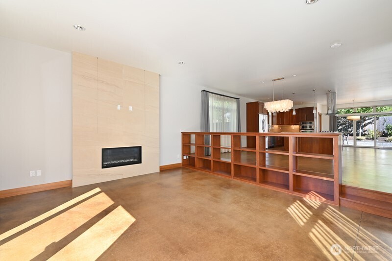 10644 Bartlett Avenue NE, Seattle, WA 98125