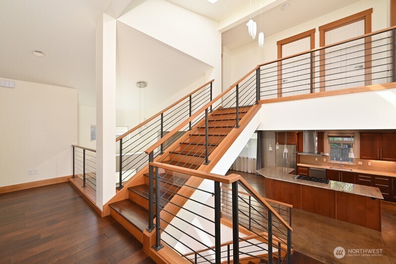 10644 Bartlett Avenue NE, Seattle, WA 98125