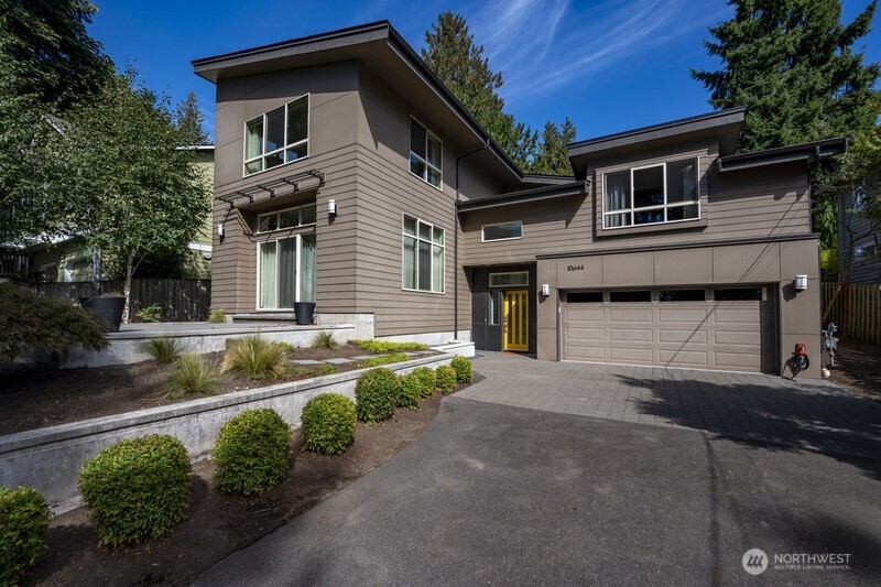 10644 Bartlett Avenue NE, Seattle, WA 98125