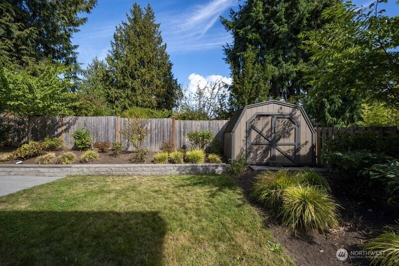 10644 Bartlett Avenue NE, Seattle, WA 98125