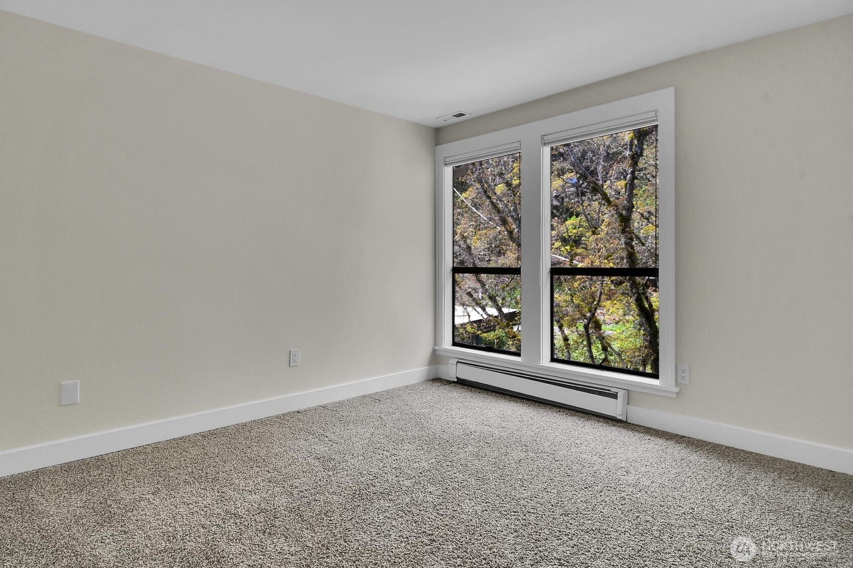 12570 Riviera Place NE, Seattle, WA 98125