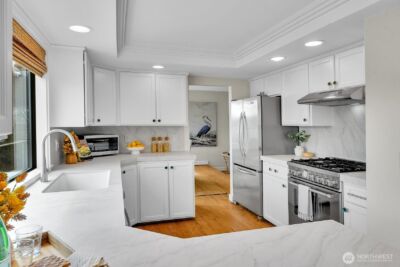 12570 Riviera Place NE, Seattle, WA 98125 - Photo 12