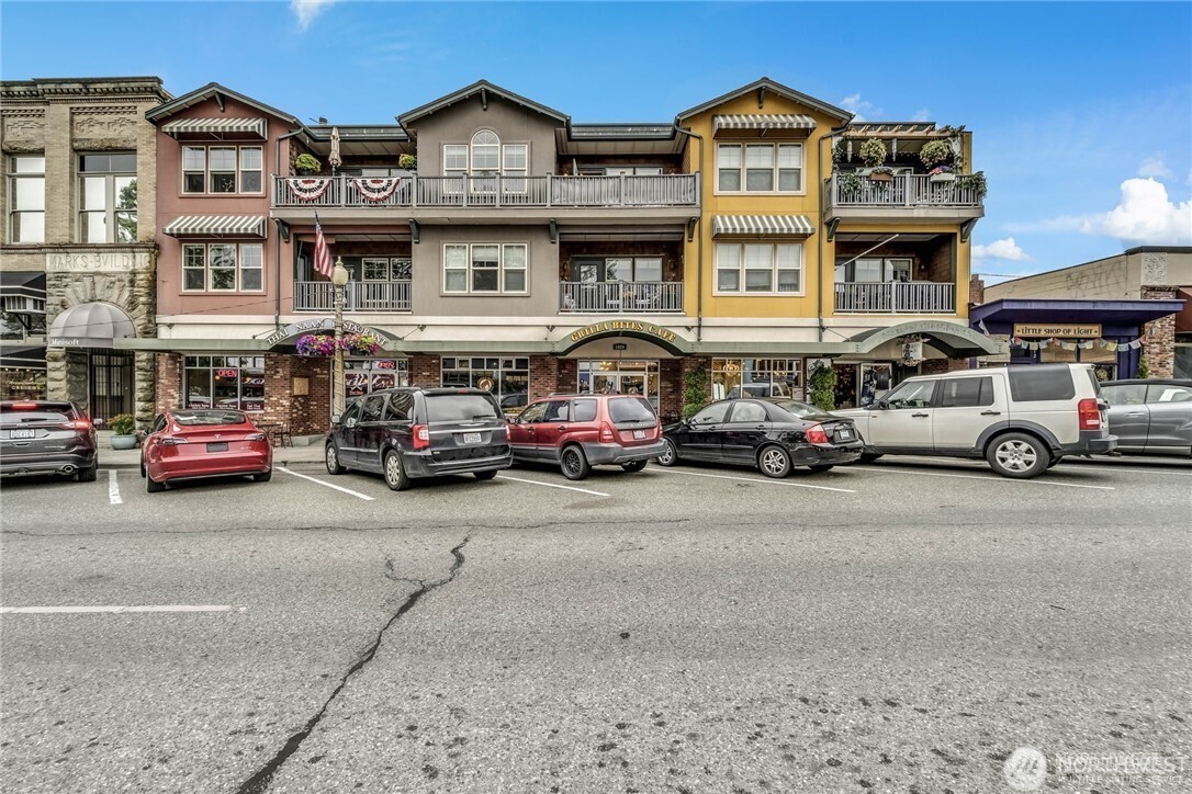 1020 1st Street #304, Snohomish, WA 98290