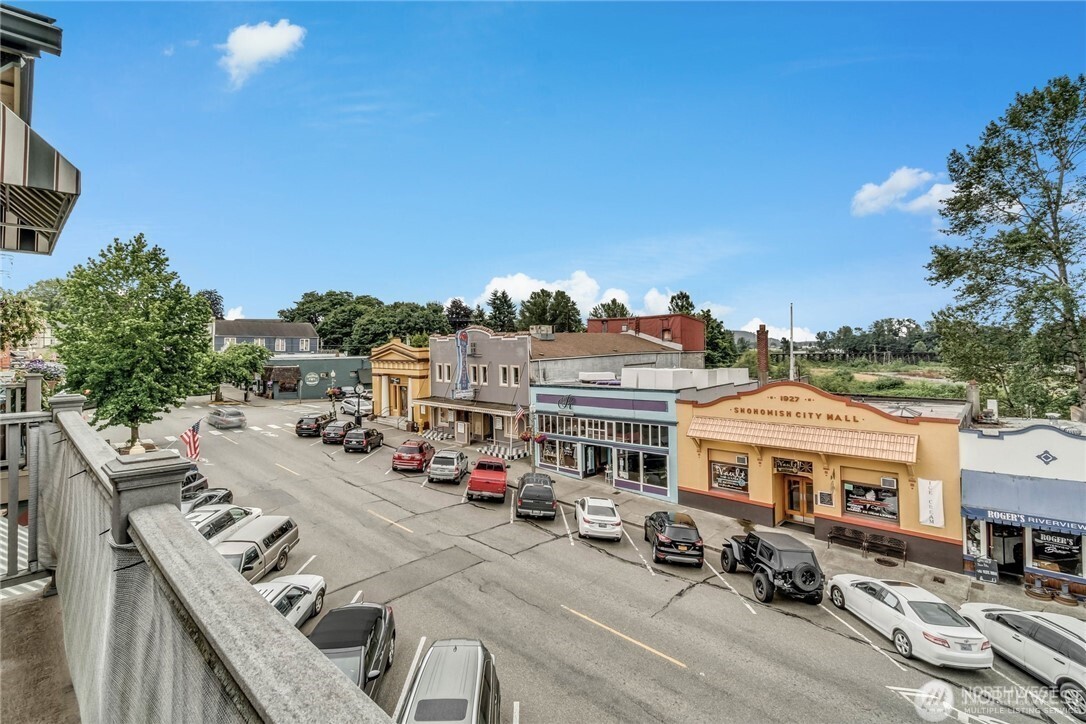 1020 1st Street #304, Snohomish, WA 98290