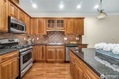 1020 1st Street #304, Snohomish, WA 98290 - Photo 8