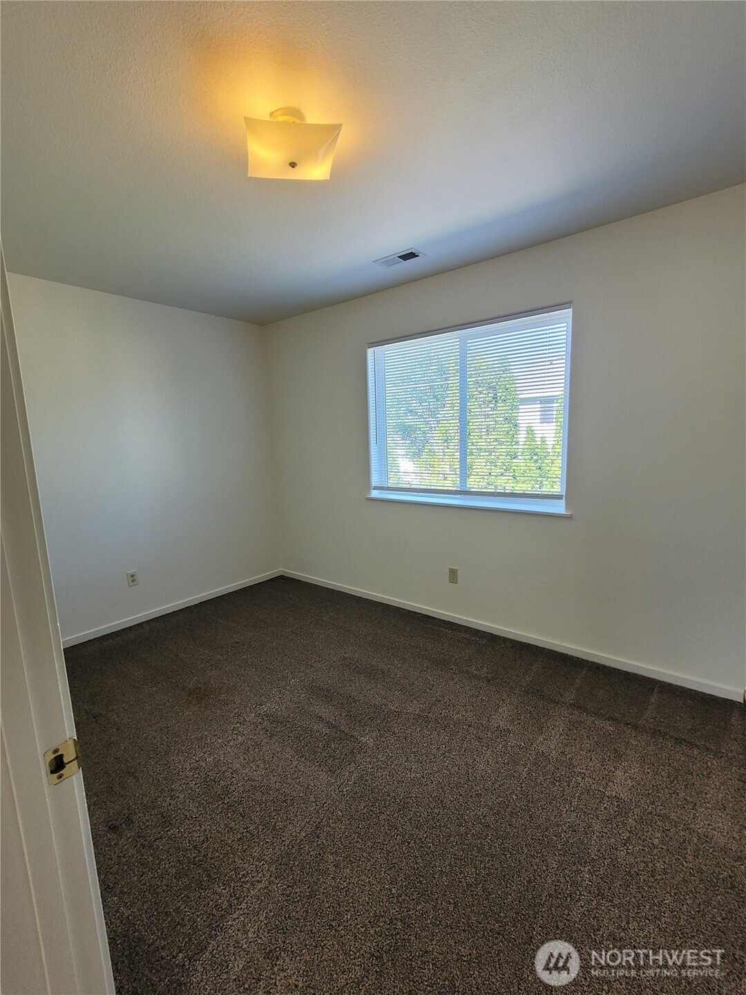 1824 W Crouse Street , Moses Lake, WA 98837