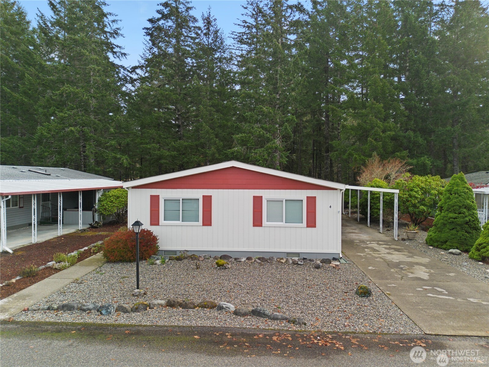 4 Blitzen Lane , Shelton, WA 98584
