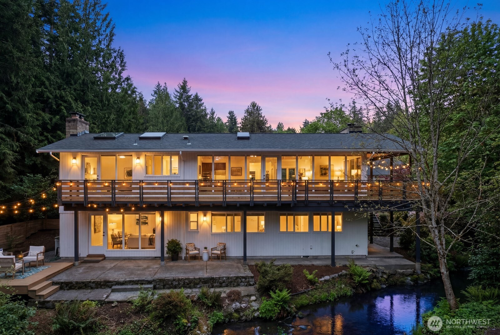 1520 Sycamore Drive SE, Issaquah, WA 98027