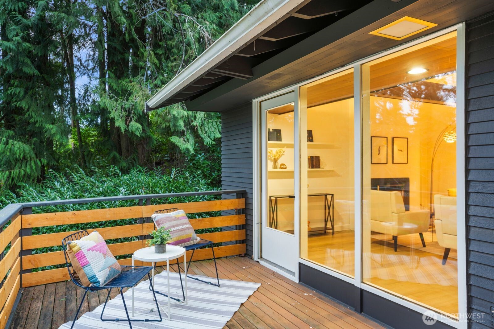 1520 Sycamore Drive SE, Issaquah, WA 98027