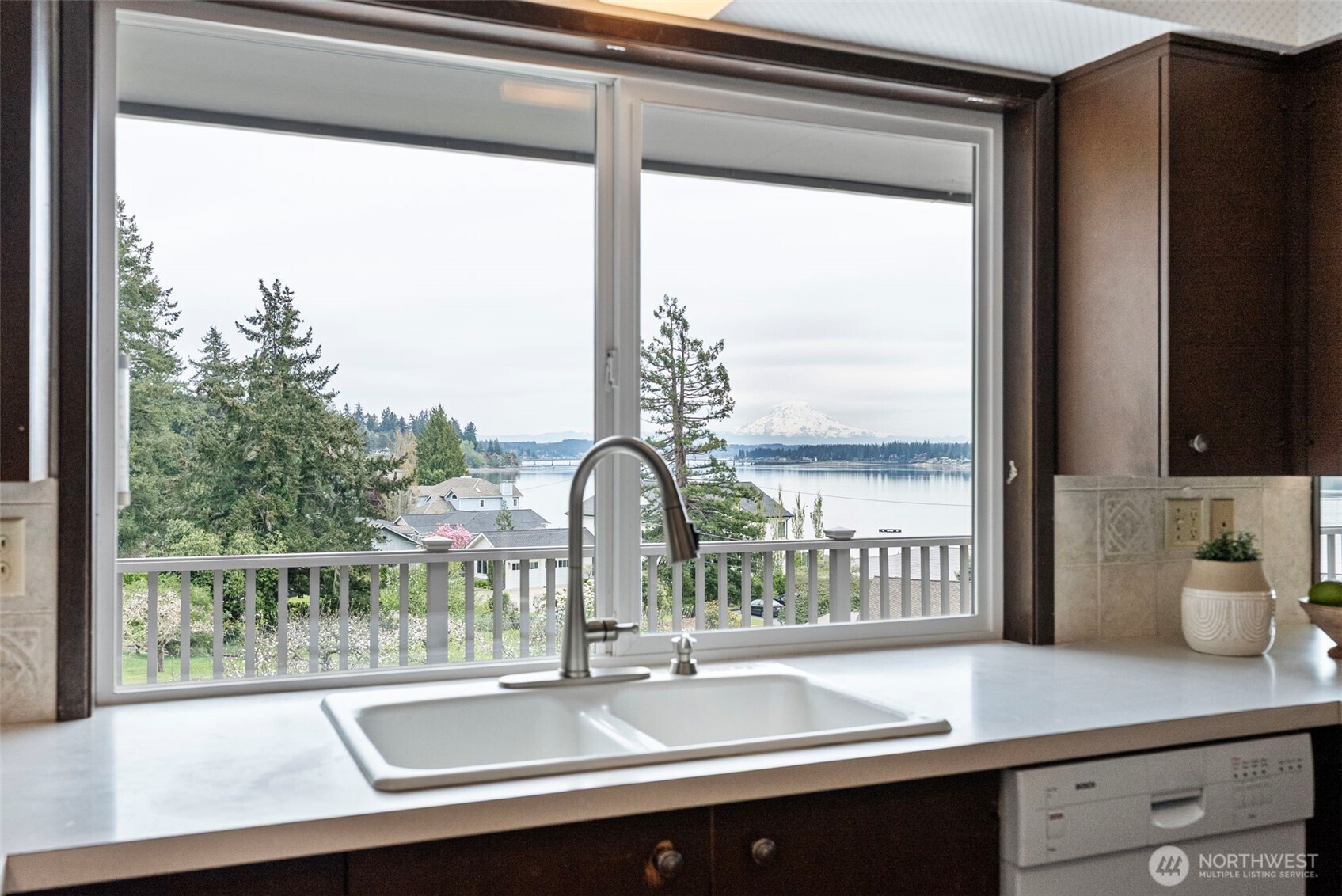 10519 Powell Dr. NW , Gig Harbor, WA 98335