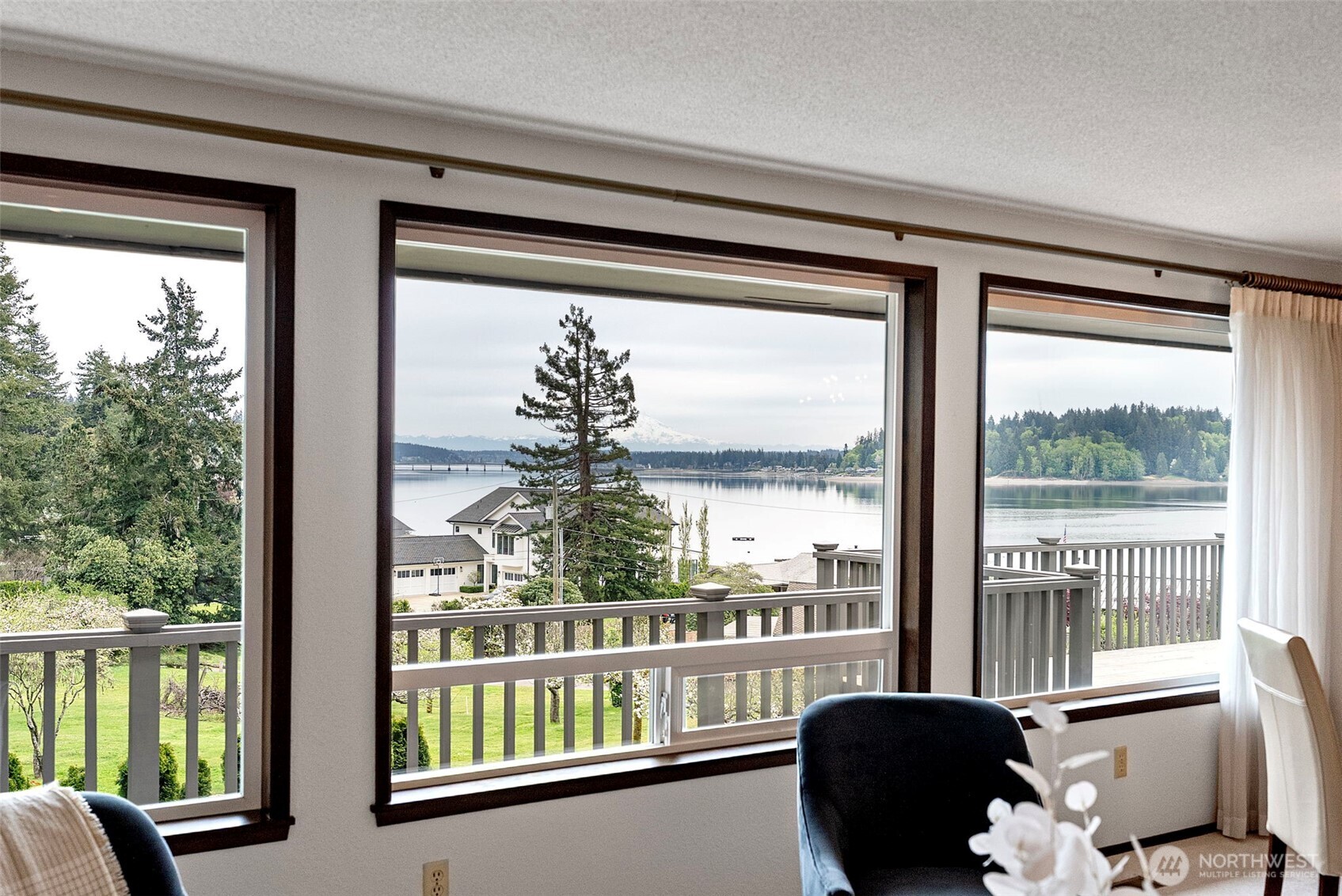 10519 Powell Dr. NW , Gig Harbor, WA 98335