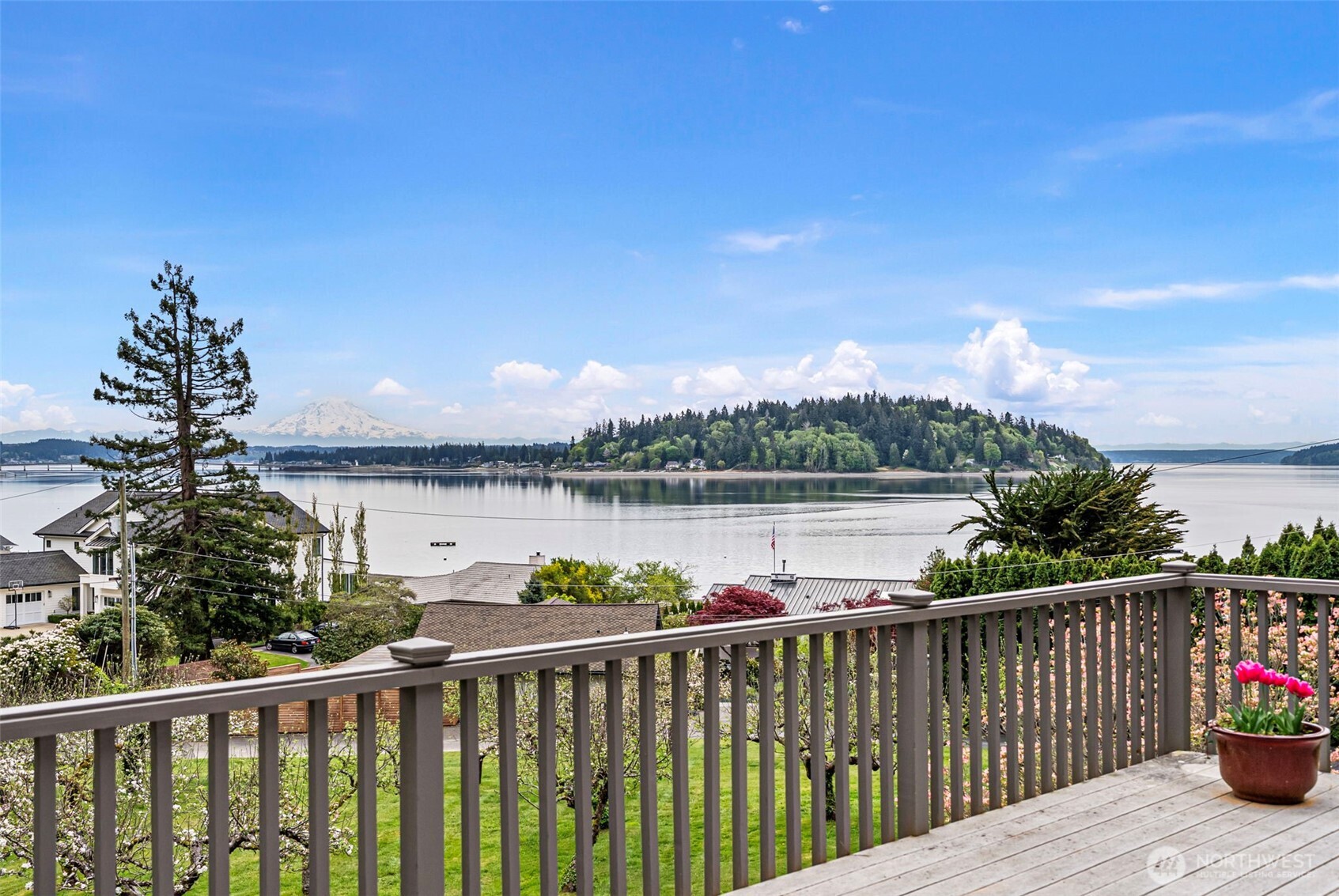 10519 Powell Dr. NW , Gig Harbor, WA 98335