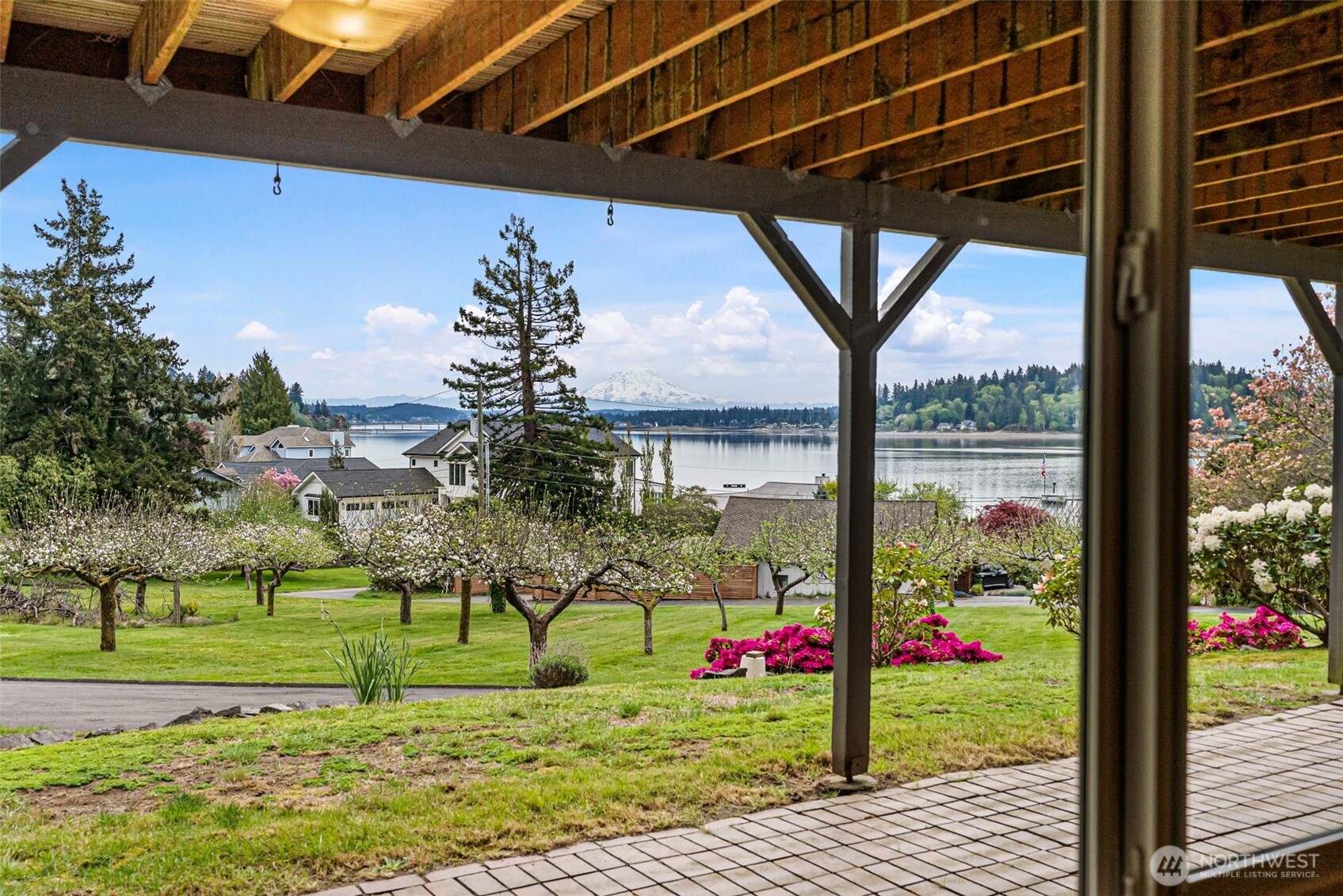 10519 Powell Dr. NW , Gig Harbor, WA 98335