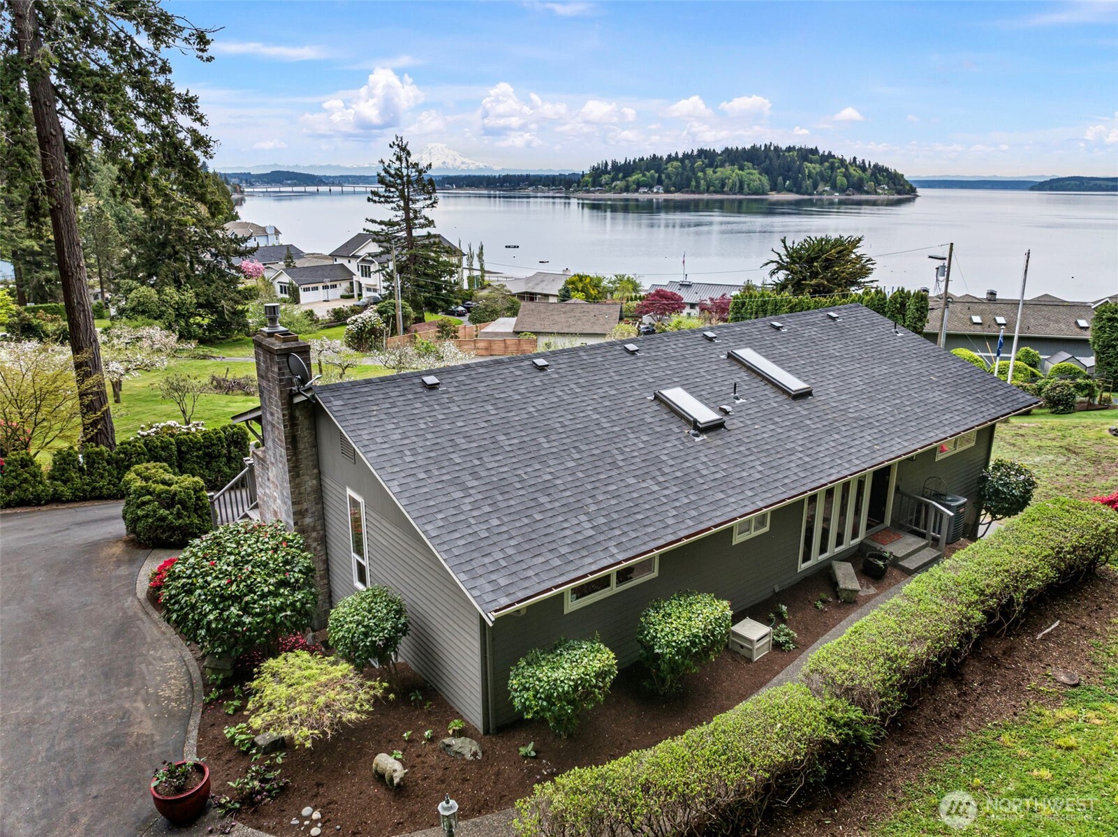 10519 Powell Dr. NW , Gig Harbor, WA 98335