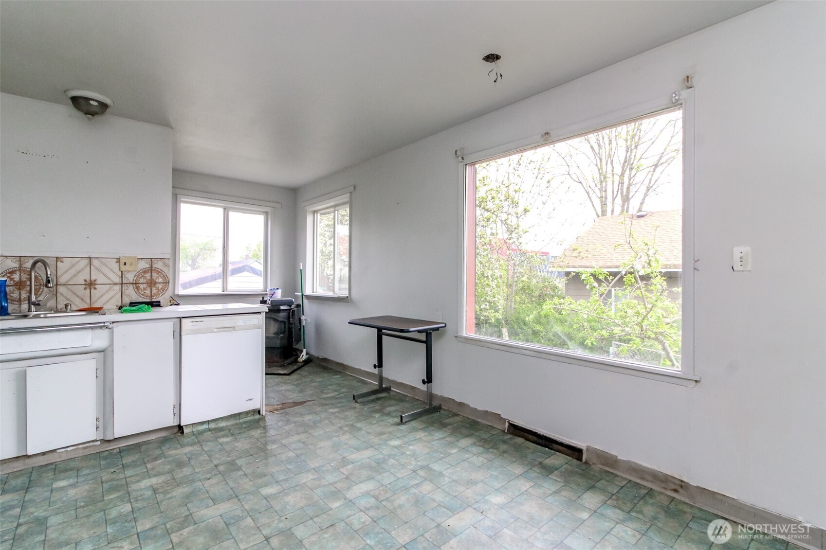 1437 E 30th Street , Tacoma, WA 98404