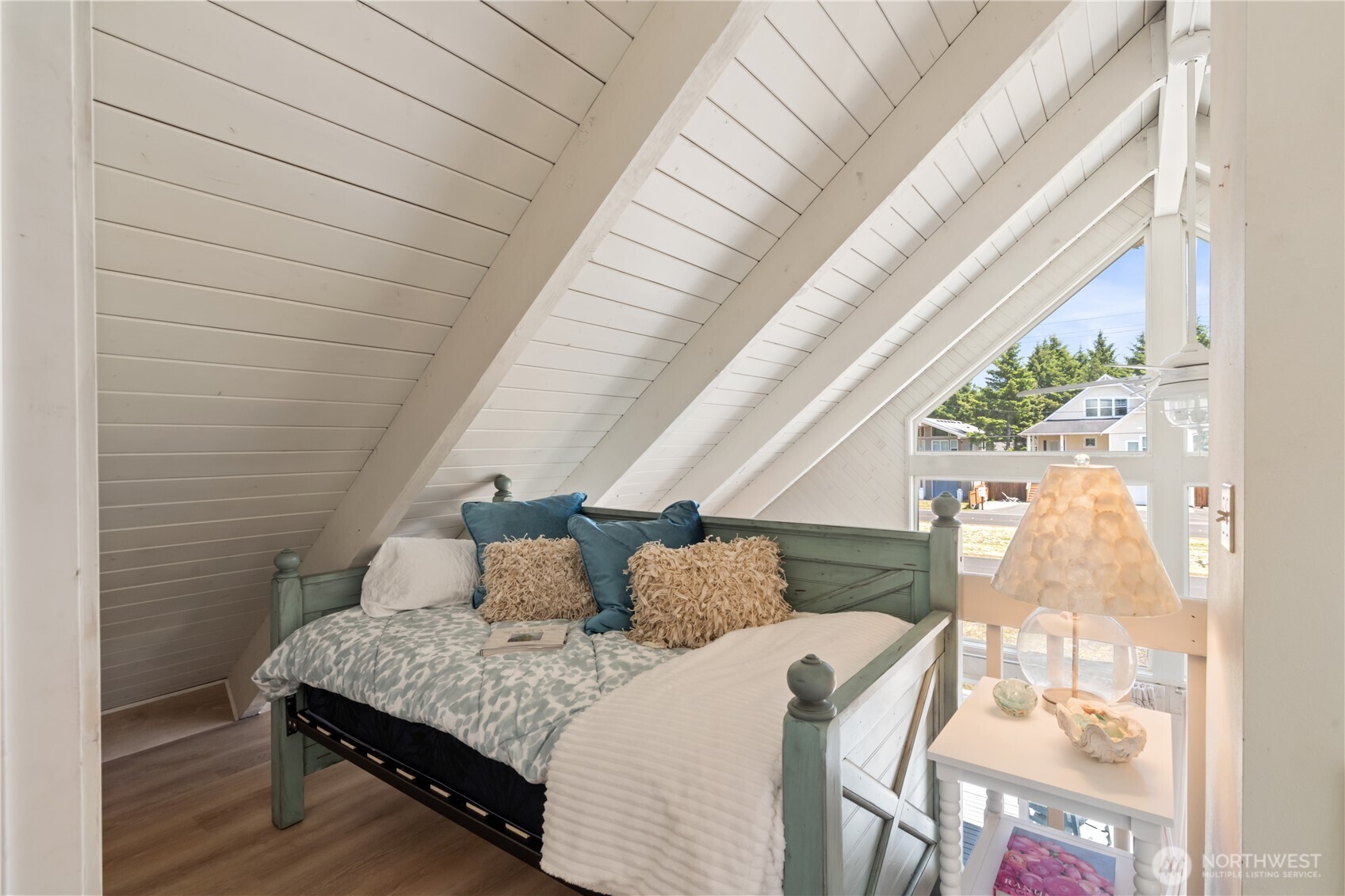 195 Ocean Shores Boulevard SW, Ocean Shores, WA 98569