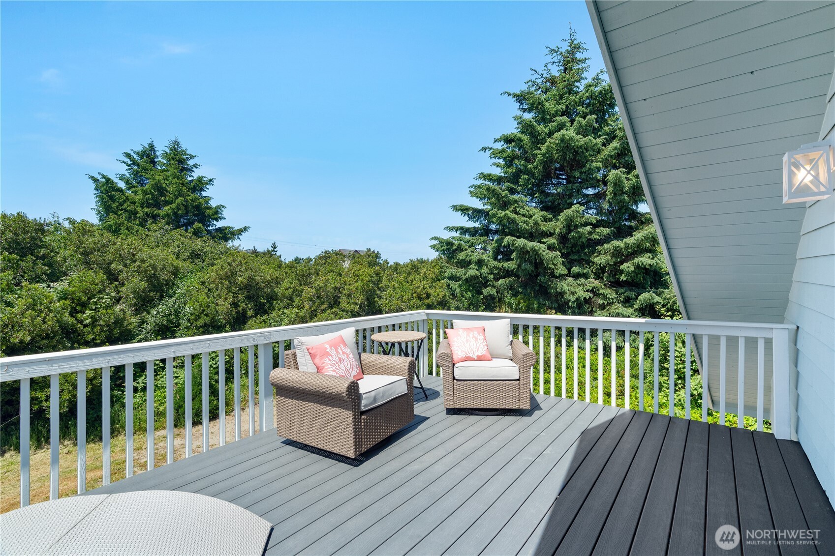 195 Ocean Shores Boulevard SW, Ocean Shores, WA 98569