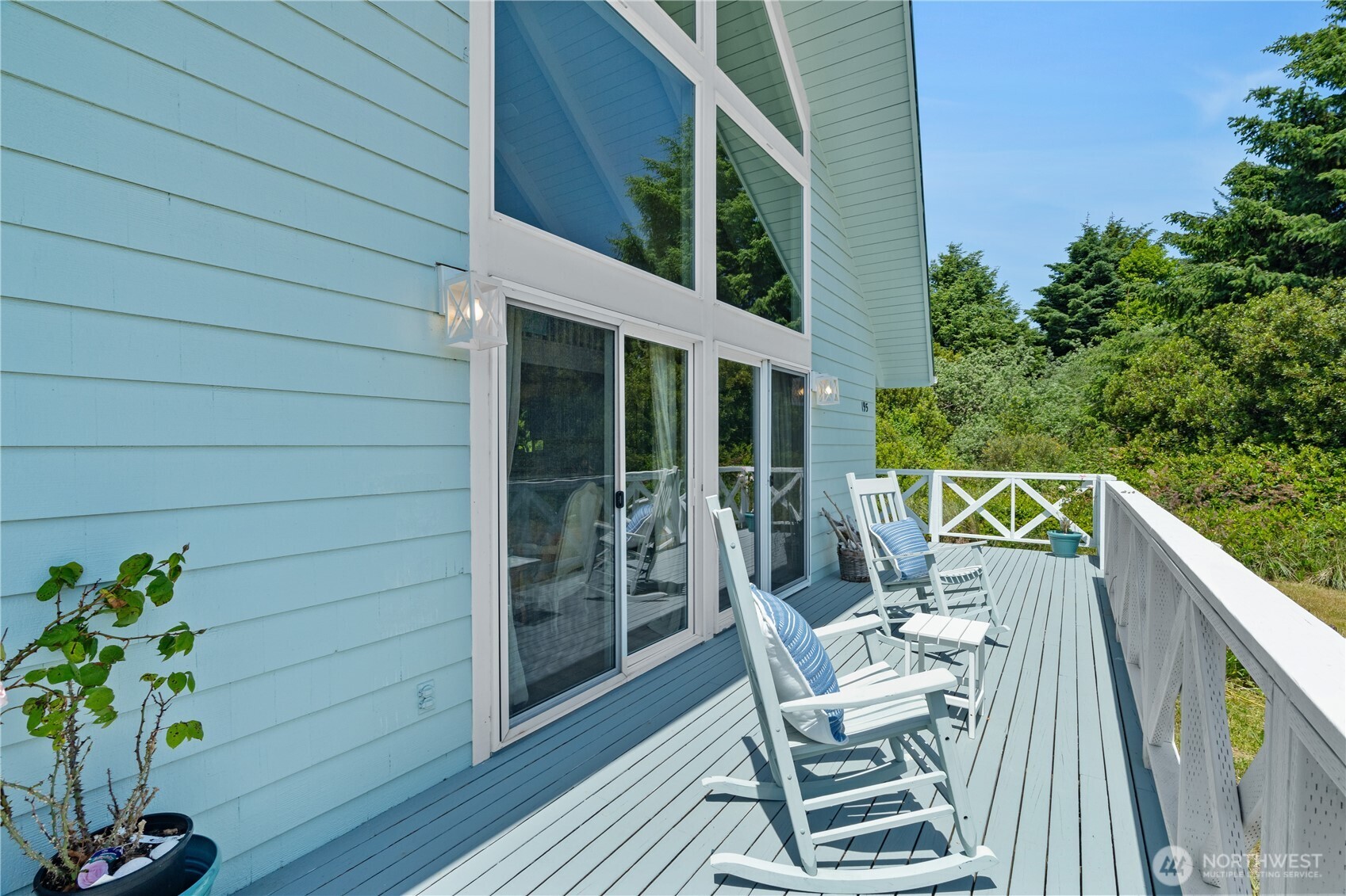 195 Ocean Shores Boulevard SW, Ocean Shores, WA 98569