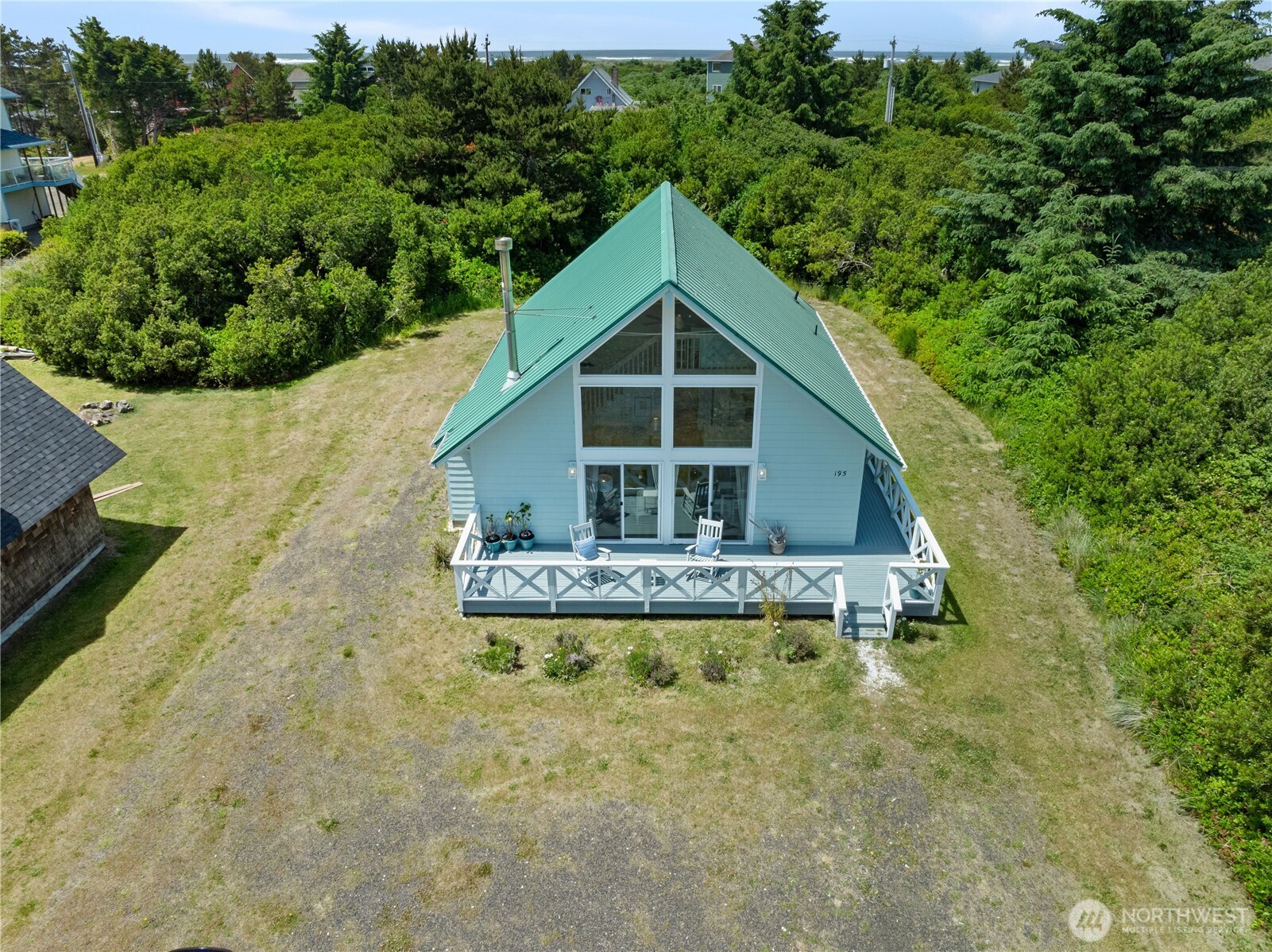 195 Ocean Shores Boulevard SW, Ocean Shores, WA 98569