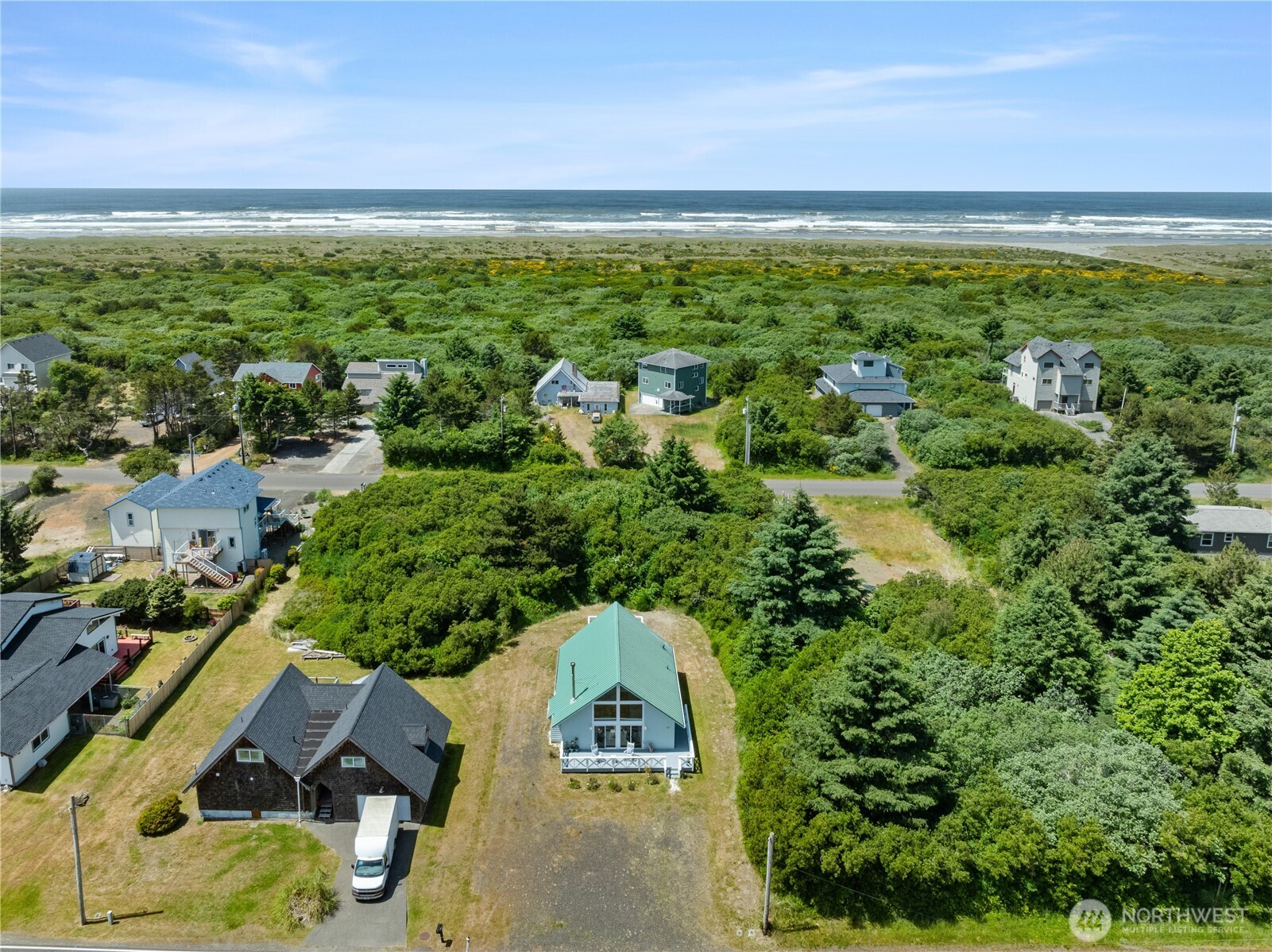 195 Ocean Shores Boulevard SW, Ocean Shores, WA 98569