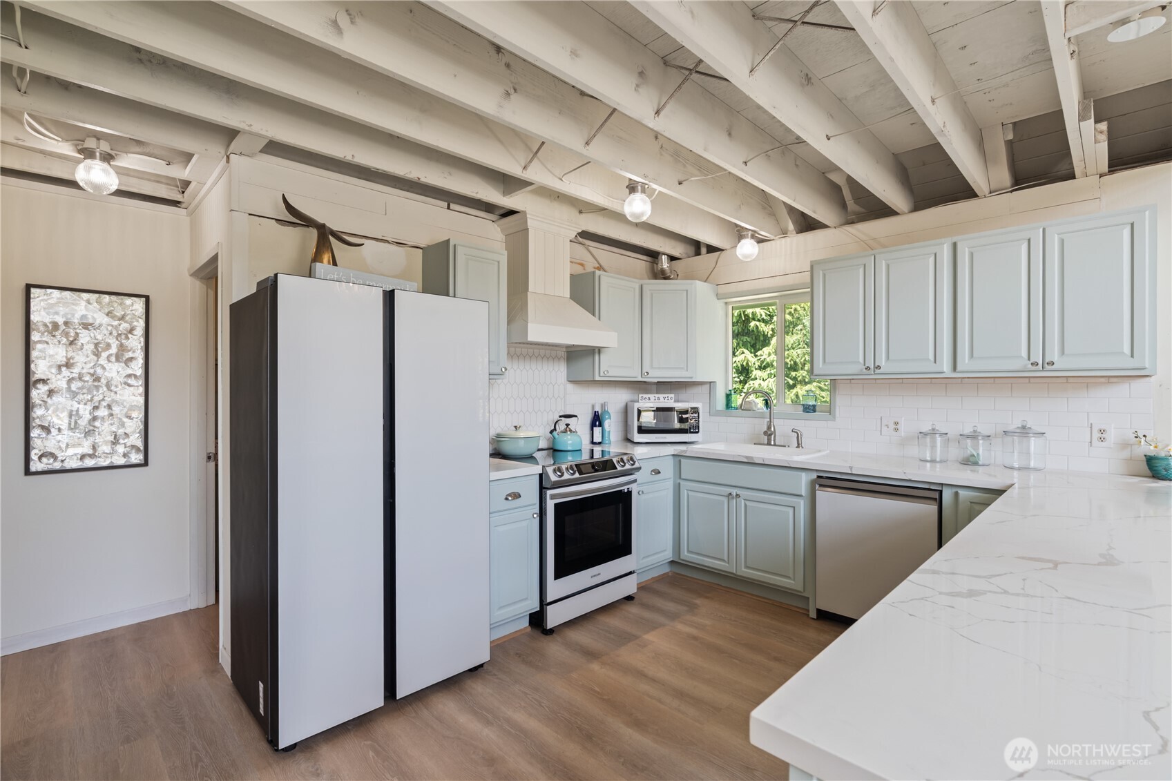 195 Ocean Shores Boulevard SW, Ocean Shores, WA 98569