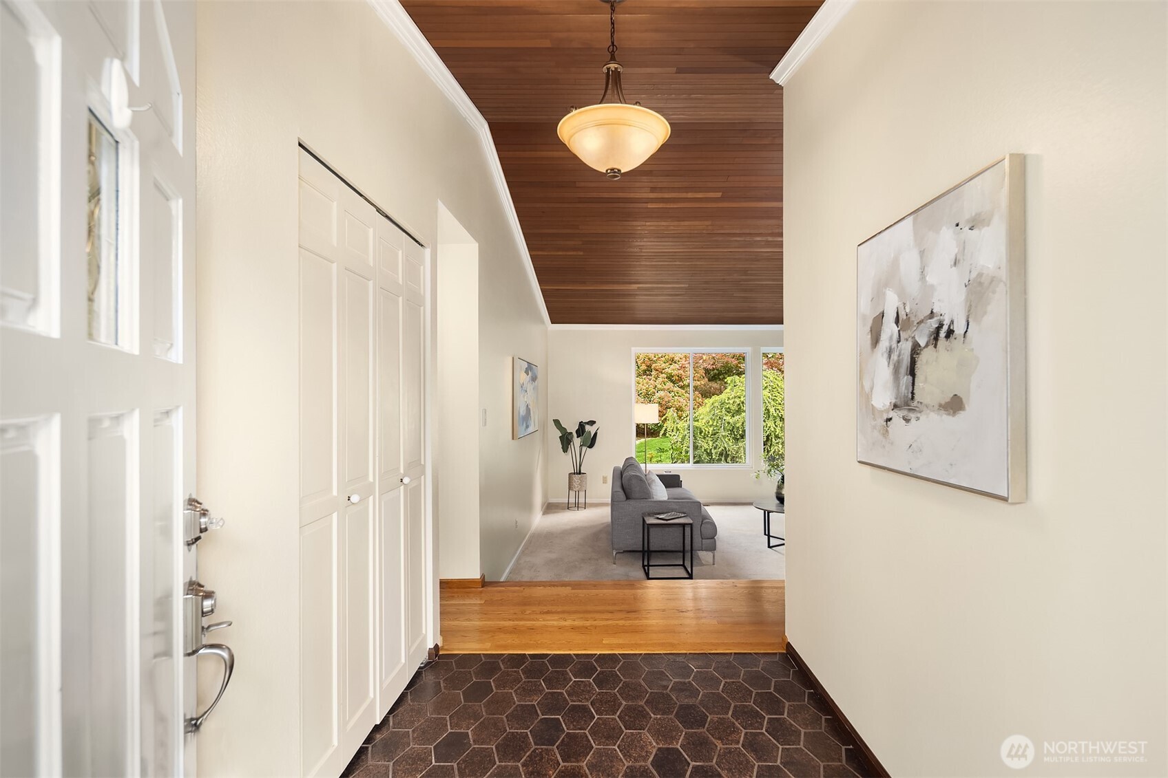 14714 NE 10th Street , Bellevue, WA 98007