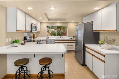 14714 NE 10th Street , Bellevue, WA 98007 - Photo 11