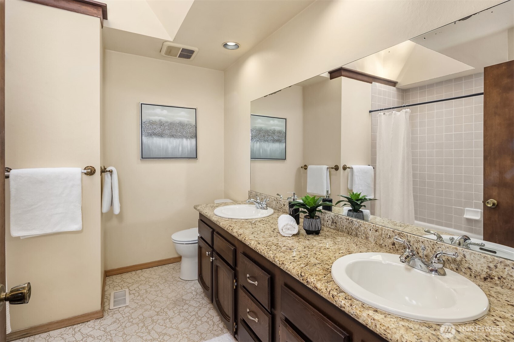 14714 NE 10th Street , Bellevue, WA 98007