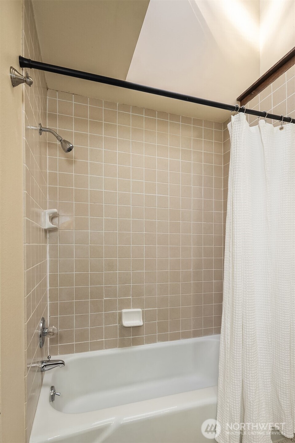 14714 NE 10th Street , Bellevue, WA 98007