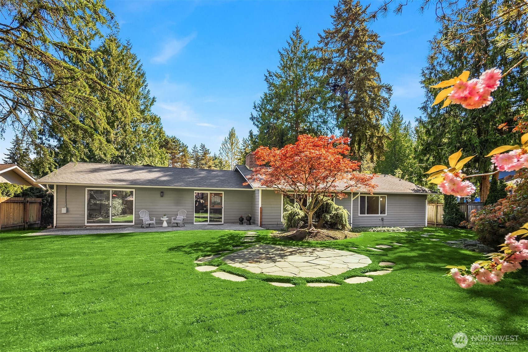 14714 NE 10th Street , Bellevue, WA 98007