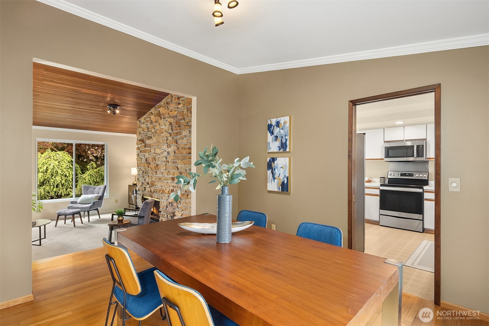 14714 NE 10th Street , Bellevue, WA 98007