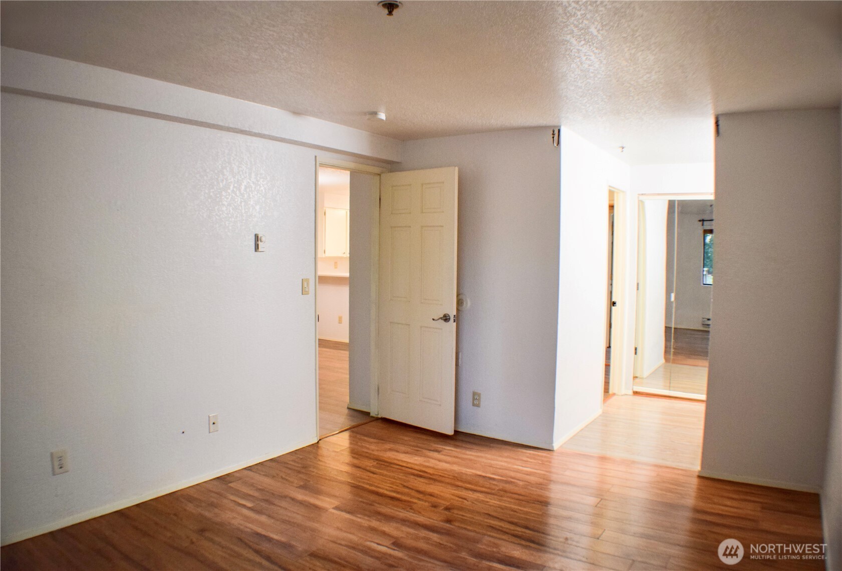 25120 98th Place S #A105, Kent, WA 98030