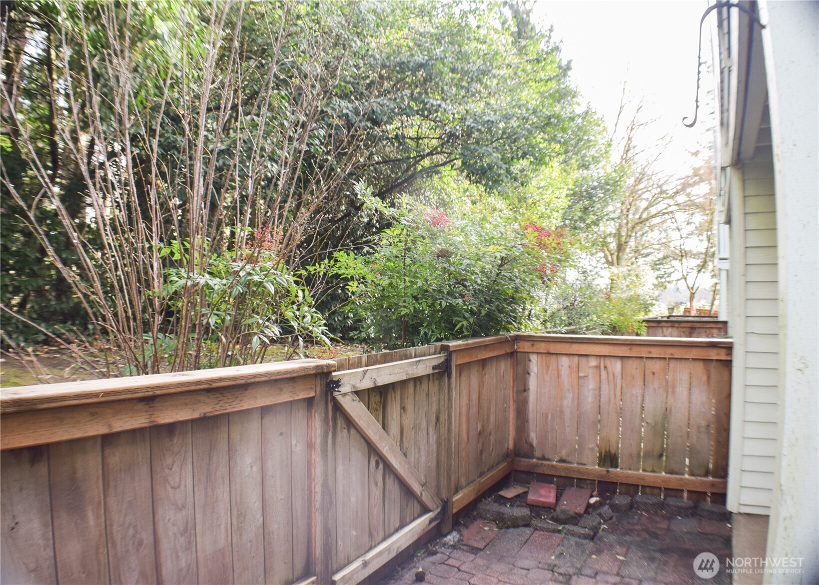 25120 98th Place S #A105, Kent, WA 98030