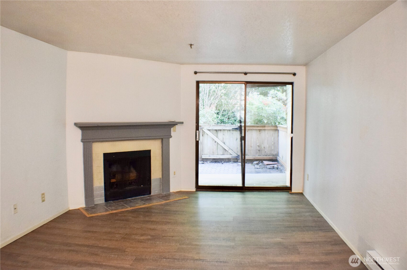 25120 98th Place S #A105, Kent, WA 98030