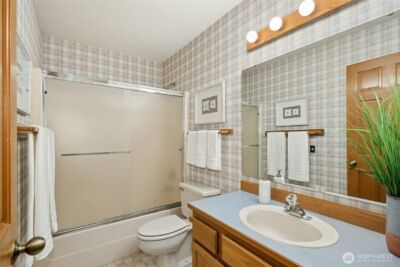 2420 Squak Mountain Loop SW, Issaquah, WA 98027 - Photo 23