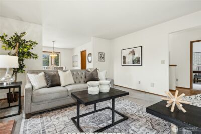 2420 Squak Mountain Loop SW, Issaquah, WA 98027 - Photo 4